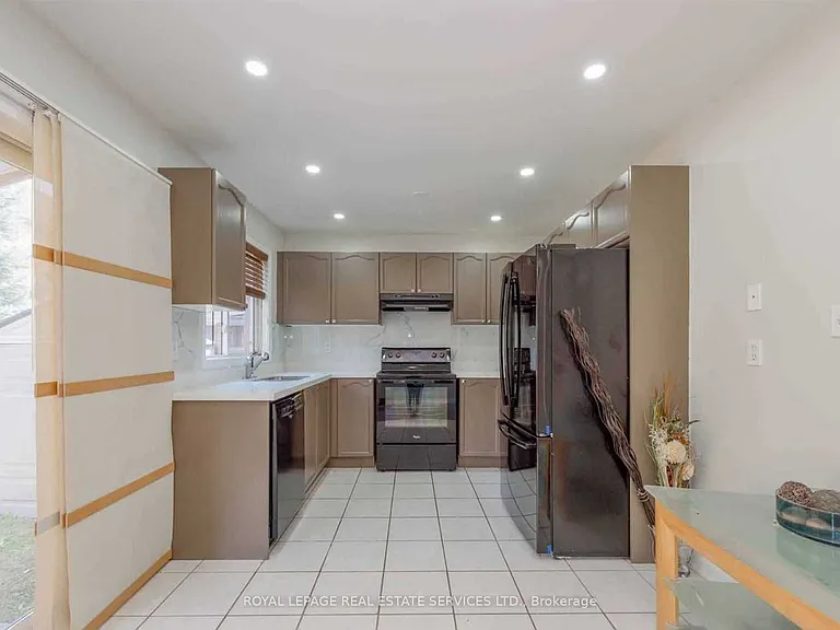 2905 Westoak Trails Blvd — Photo 10