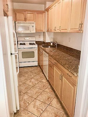 1st image of 77 W 55th St APT 3H