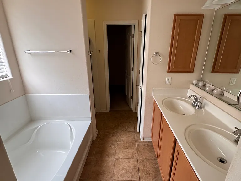 4222 Plaza Sonata — Photo 9