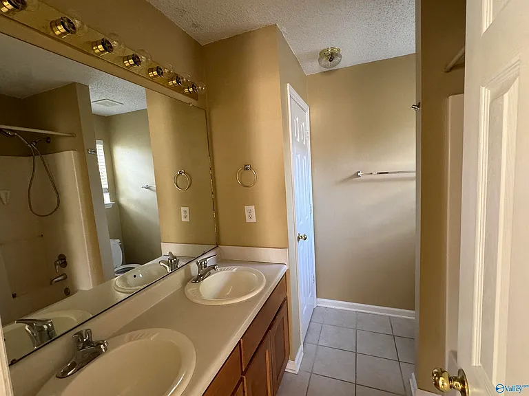 247 Postwood Ct — Photo 8