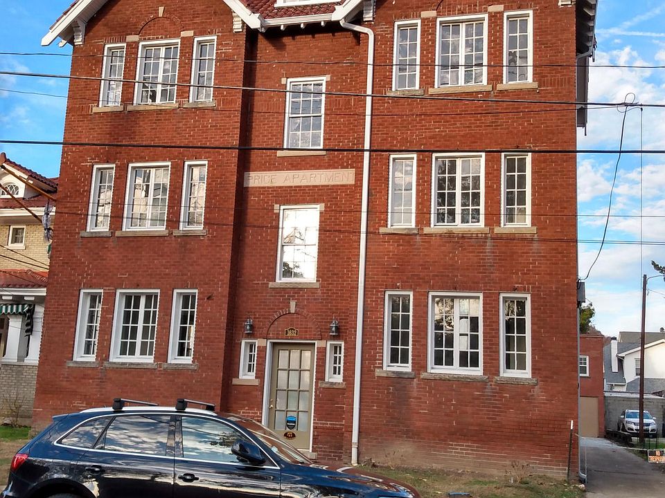 Front of the building on Virginia Street