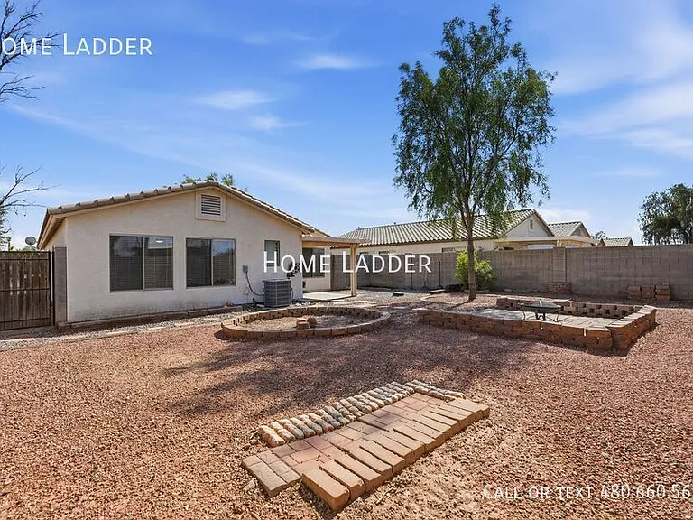 16030 W Woodlands Ave — Photo 24
