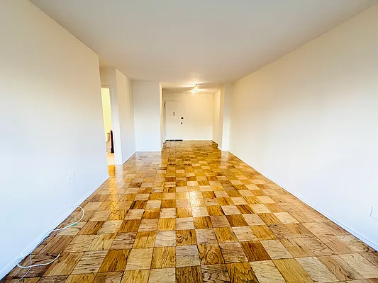 Rented by David Francis New York LLC | media 5