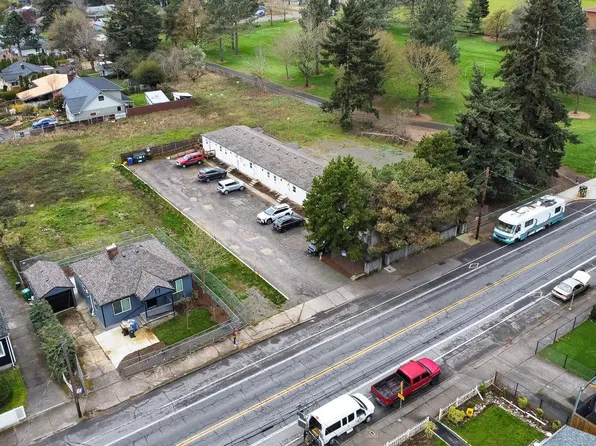 7606 SE Flavel St, Portland, OR 97206