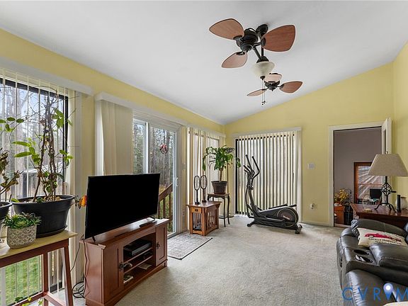 3rd image of 12079 Goldenbrook Dr