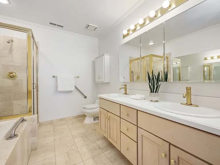 51 Forest Ave #138 — Photo 17