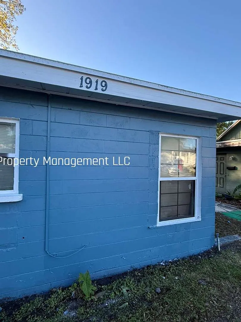 Building Photo - 1919 E Mulberry Dr #1B