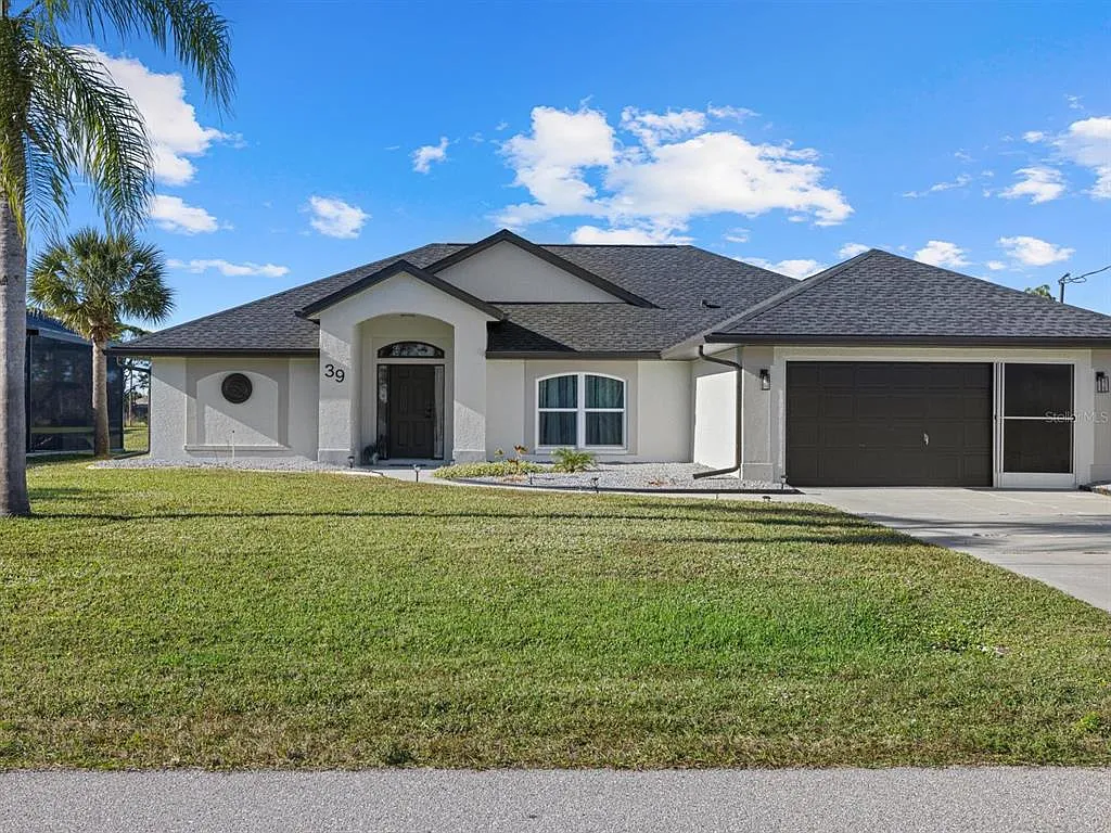 3 bed, 2.0 bath, 1617 sqft, $2,700 — Photo 1