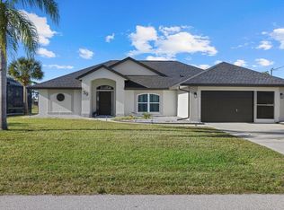 39 Long Meadow Ct, Rotonda West, FL 33947