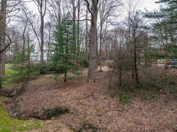 7304 Old Dominion Dr, Mc Lean, VA 22101