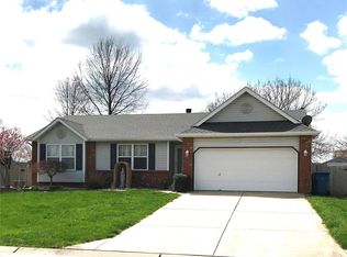 104 Ridge Dr, Maryville, IL 62062