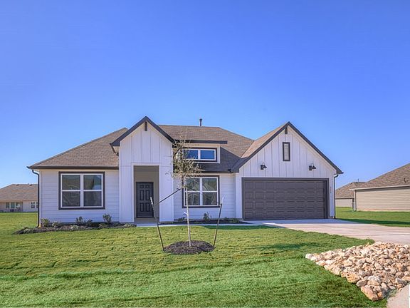 2nd image of 202 Konrad Creek Dr
