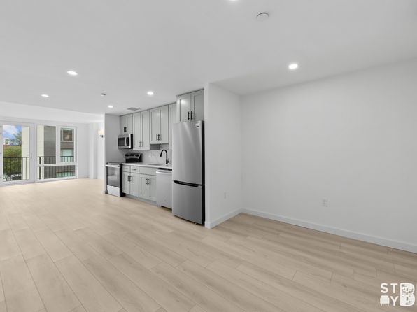 227 Clarkson Ave #4C