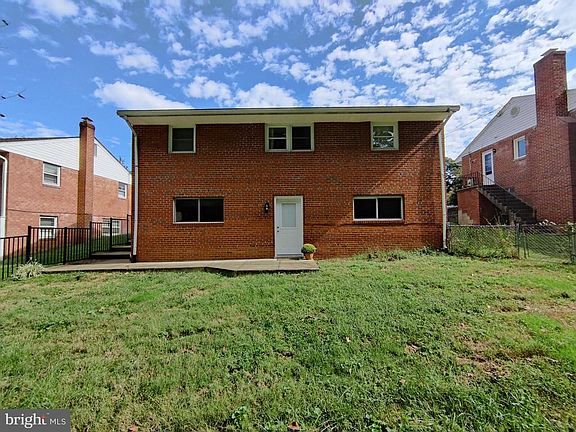 2nd image of 3208 Normandy Ave #B