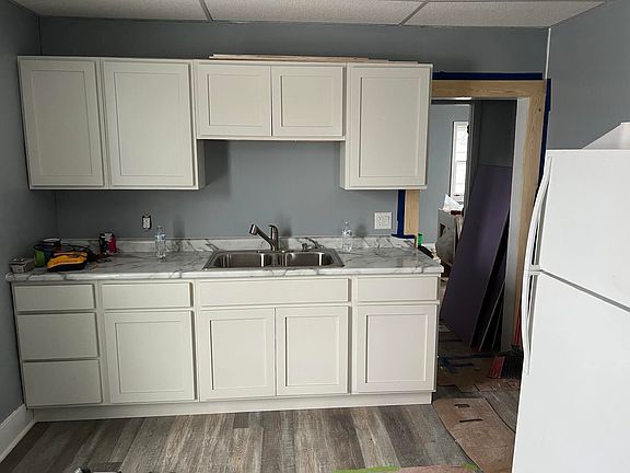 2nd image of 340 4th Ave #1