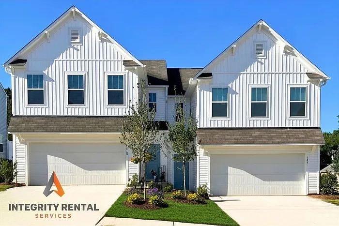 3 bed, 2.5 bath, 2145 sqft, $1,895 — Photo 1
