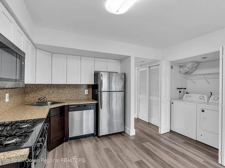 1168 Sawmill Rd #166 — Photo 7