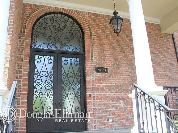 4th image of 24505 Rushmore Ave
