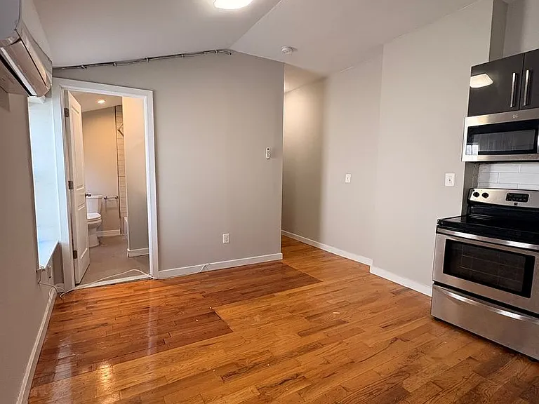 1619 Mt Vernon — Photo 3