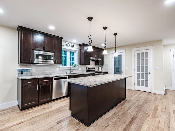 44 Gristmill Ln, Scarborough, ME 04074