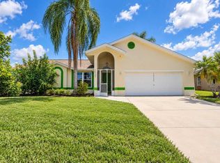 10737 Cocoatree Ct, Lehigh Acres, FL 33936