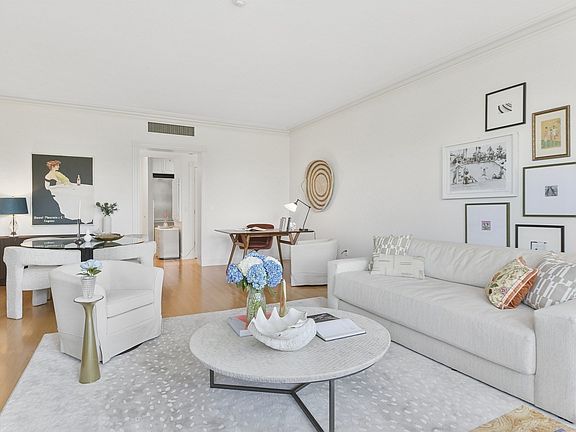 5th image of 160 Commonwealth Ave APT 414