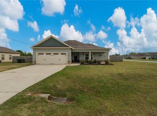 8 Eagle Ridge Ln, Fort Mitchell, AL 36856