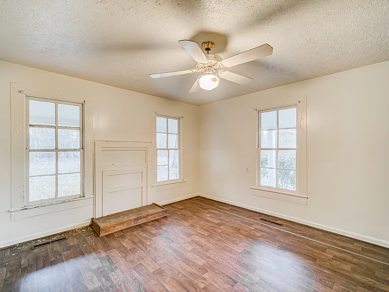 1290 Reavis Mountain Rd — Photo 13