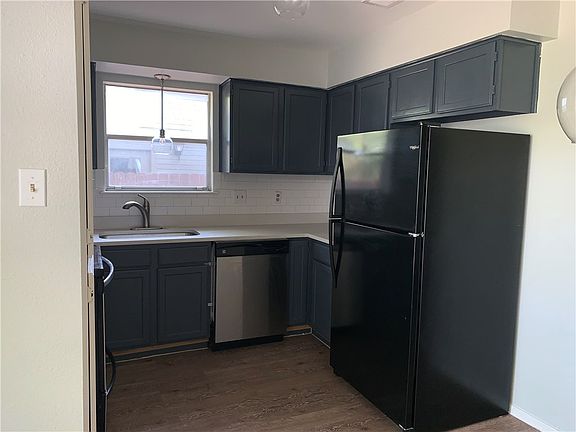 3rd image of 9904 Brasher Dr #B