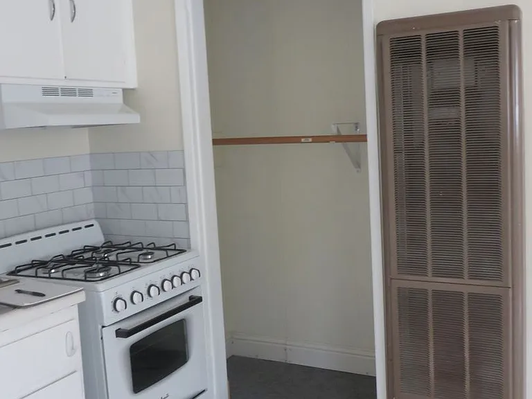 435 S H St — Photo 6