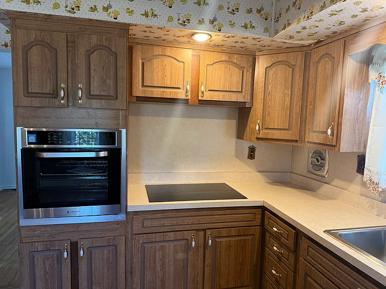 338 Rees Dr — Photo 30
