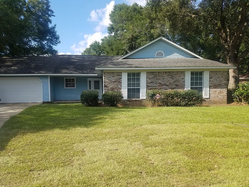 1st image of 2740 Honeywood Dr
