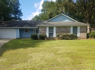 2740 Honeywood Dr, Pensacola, FL 32514