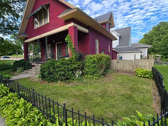 2nd image of 209 N 9th St