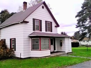 40 Franklin St, Athol, MA 01331