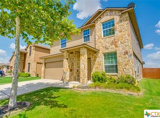 950 Pumpkin Rdg, New Braunfels, TX 78130