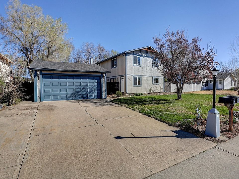 1st image of 582 Highland Dr