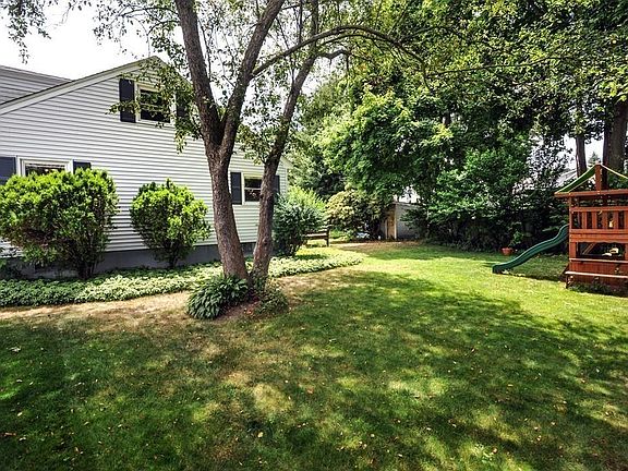 4th image of 85 Oakland Ave