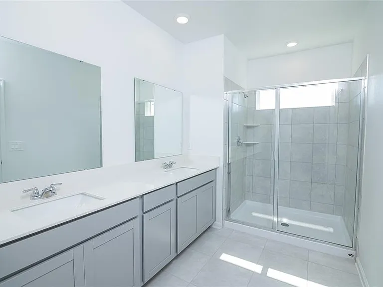 2642 Runners Cir — Photo 37