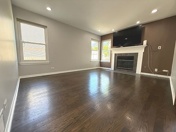 2nd image of 432 Harvard Ln