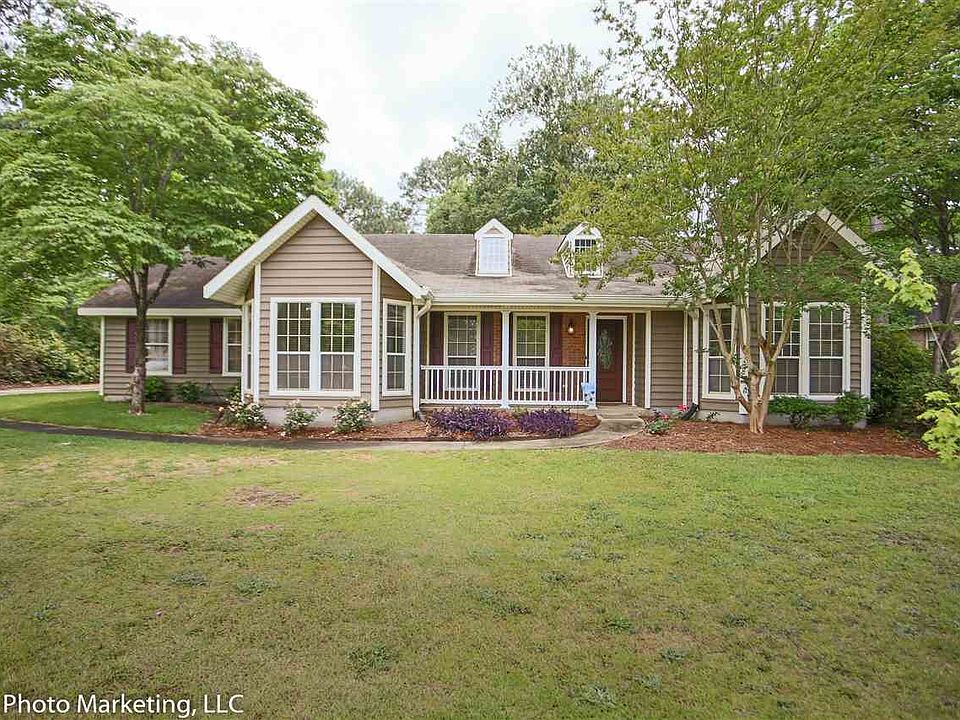 1st image of 117 Barecky Dr