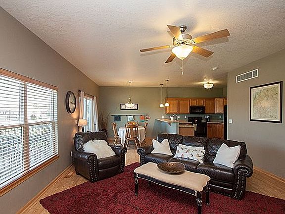 5th image of 1570 Sadler Dr