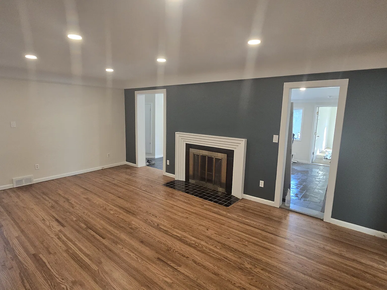 3 bed, 1772 sqft, $2,645 — Photo 3