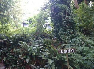 1934 42nd Ave SW, Seattle, WA 98116