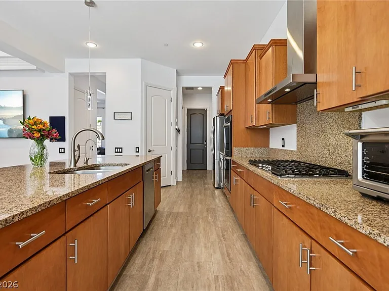 2341 Martinique Ave — Photo 33