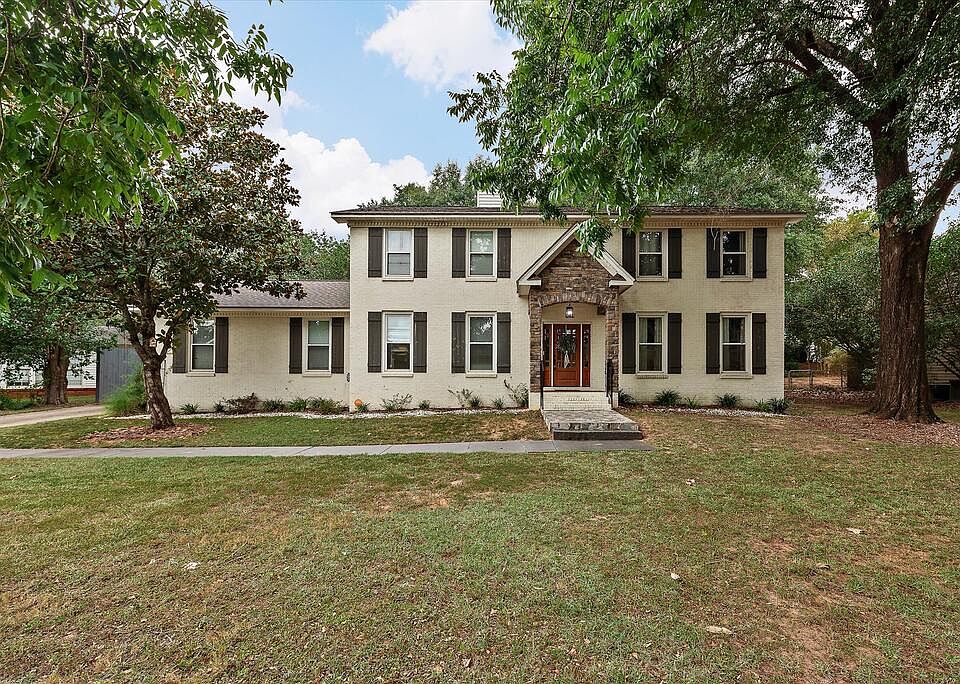 1st image of 123 Waterford Pl