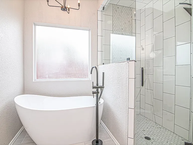 5508 La Jolla Cv — Photo 12