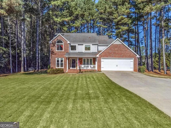1091 Keeneland Dr, Bogart, GA 30622