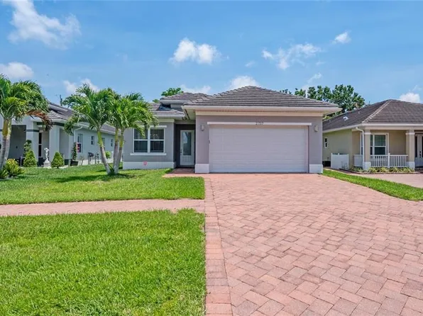 2737 Linda Dr, Naples, FL 34112