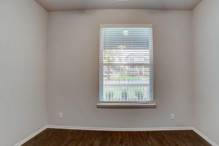 1127 N Boston Ave — Photo 11
